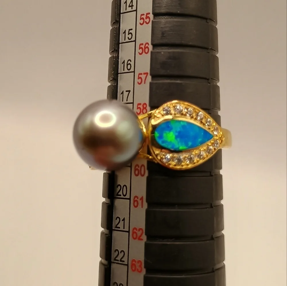 Elegant Gold and Black Pearl with Blue Iridescent accents Ring